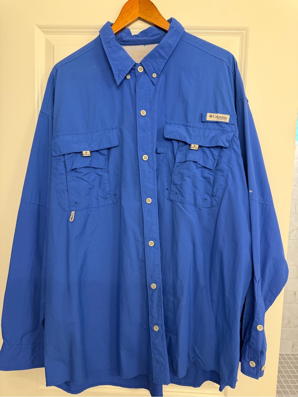 Columbia Blue Long-Sleeve Button-Down Fishing Shirt